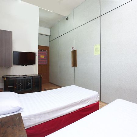 Oyo 89755 D&D Budget Inn 코타바하루 외부 사진